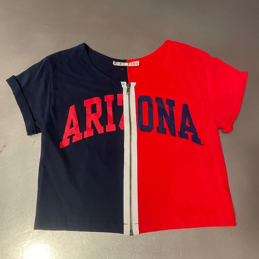 University of Arizona zip front short sleeve split tshirt